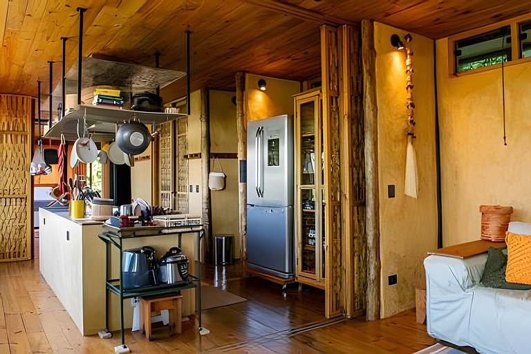 Casa com piscina natural na Aldeia Rizoma