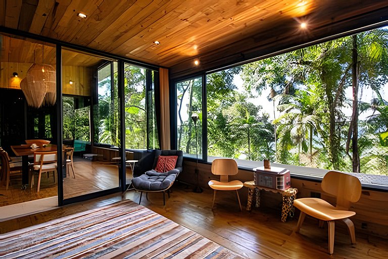 Casa com piscina natural na Aldeia Rizoma