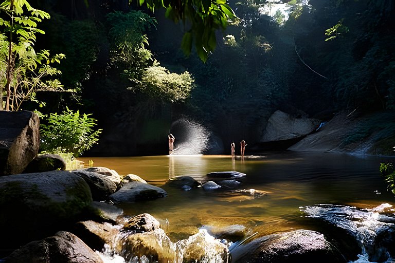 Casa Ague - com piscina natural na Aldeia Rizoma
