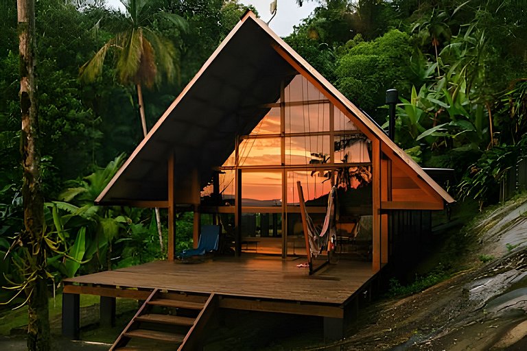 Casa Asha - design com cachoeira na Aldeia Rizoma