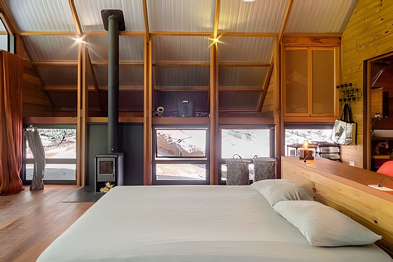 Casa Asha - design com cachoeira na Aldeia Rizoma