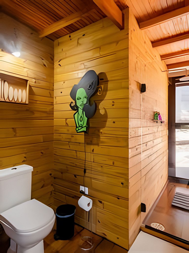 Casa de Design e Cachoeira na Aldeia Rizoma