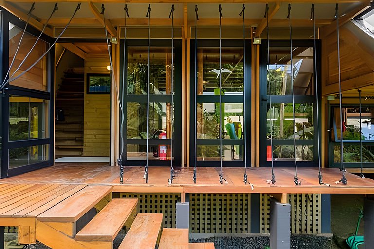 Casa de Design e Cachoeira na Aldeia Rizoma