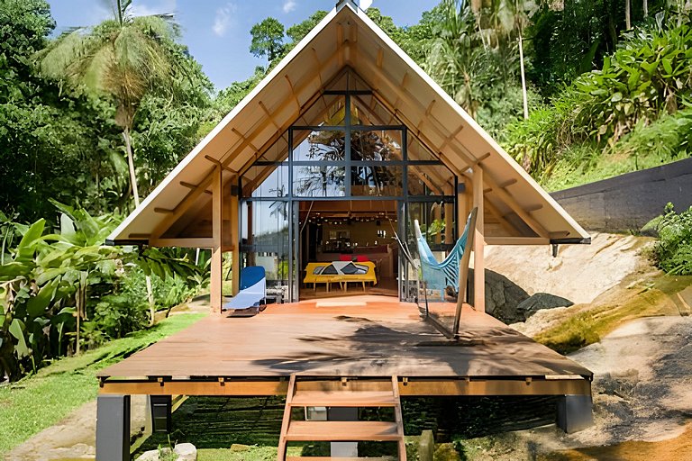 Casa Asha - design com cachoeira na Aldeia Rizoma