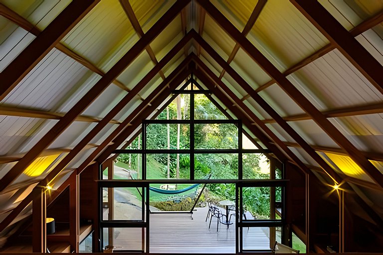 Casa de Design e Cachoeira na Aldeia Rizoma