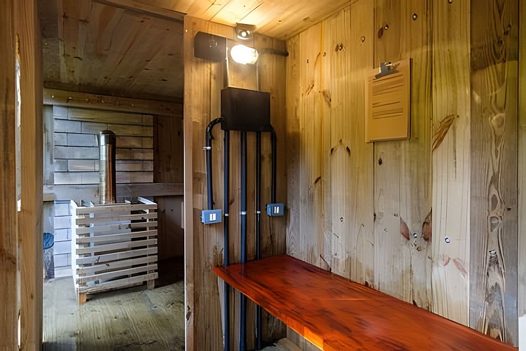 Casa Asha - design com cachoeira na Aldeia Rizoma