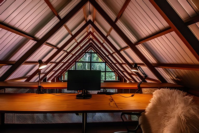 Casa de Design e Cachoeira na Aldeia Rizoma