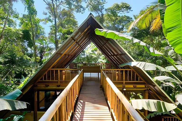 Casa Trikona - Imersa na floresta na Aldeia Rizoma