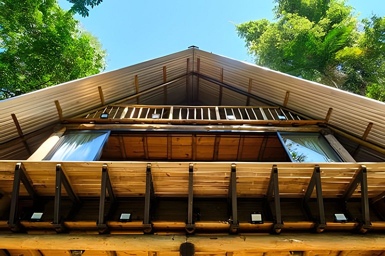 Casa na floresta com cachoeira na Aldeia Rizoma