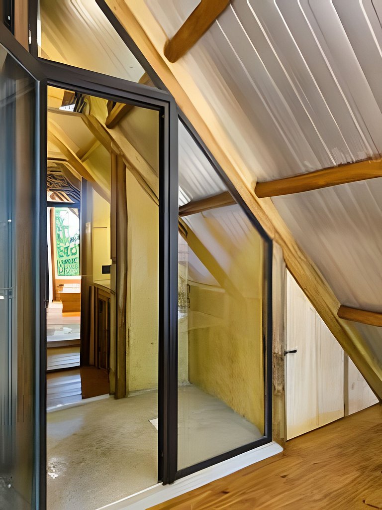 Casa Trikona - Imersa na floresta na Aldeia Rizoma