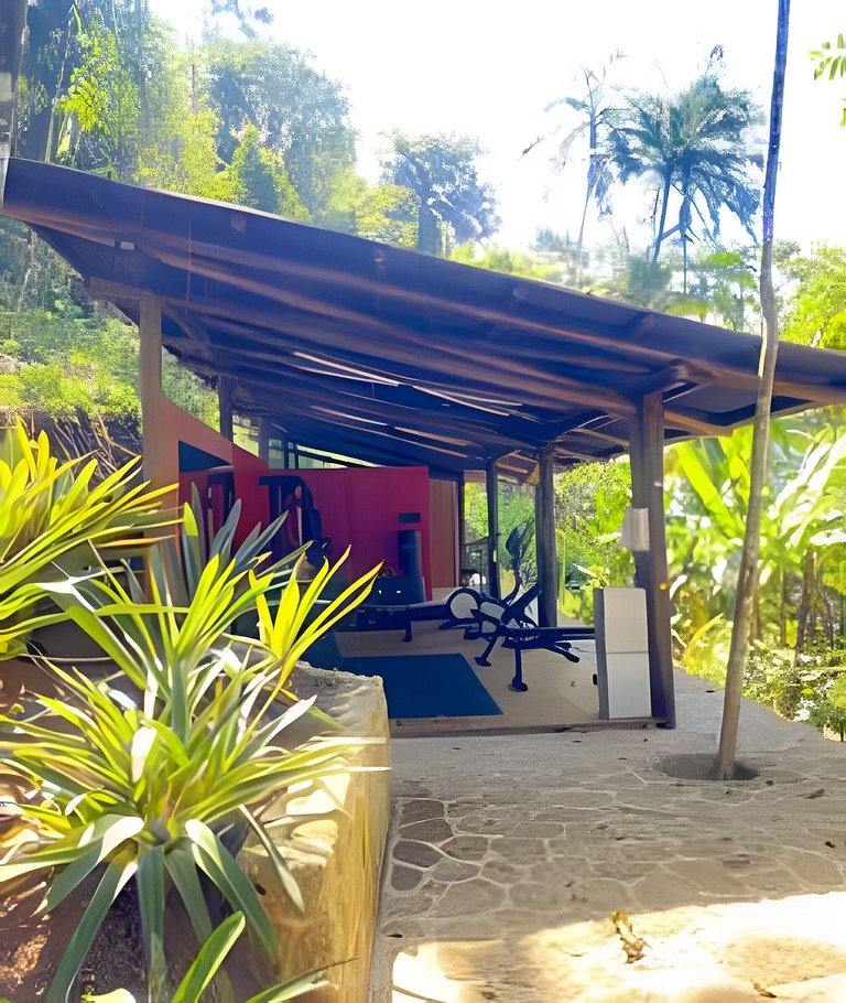 Casa Trikona - Imersa na floresta na Aldeia Rizoma