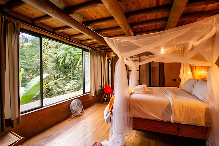 Casa Trikona - Imersa na floresta na Aldeia Rizoma