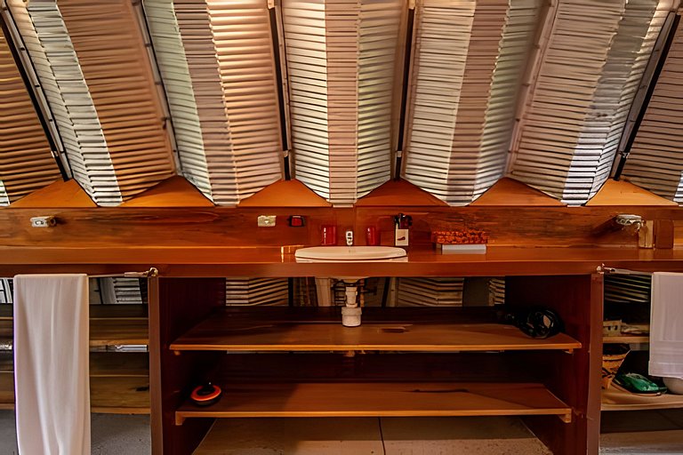 Refugio aconchegante na floresta Aldeia Rizoma