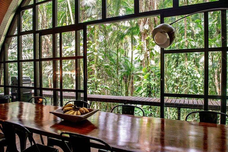 Casa Arca - design com cachoeira na Aldeia Rizoma