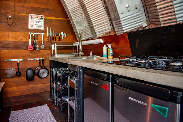 Casa Arca - design com cachoeira na Aldeia Rizoma