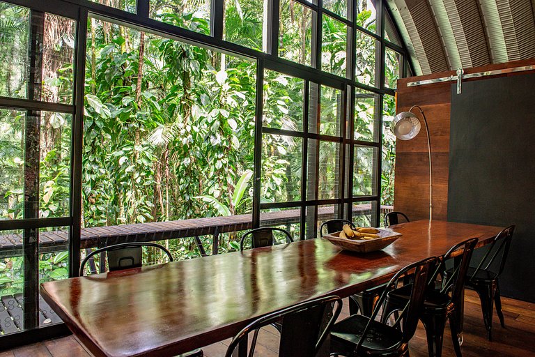 Casa Arca - design com cachoeira na Aldeia Rizoma