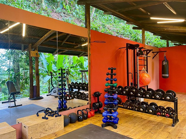 Casa Arca - design com cachoeira na Aldeia Rizoma