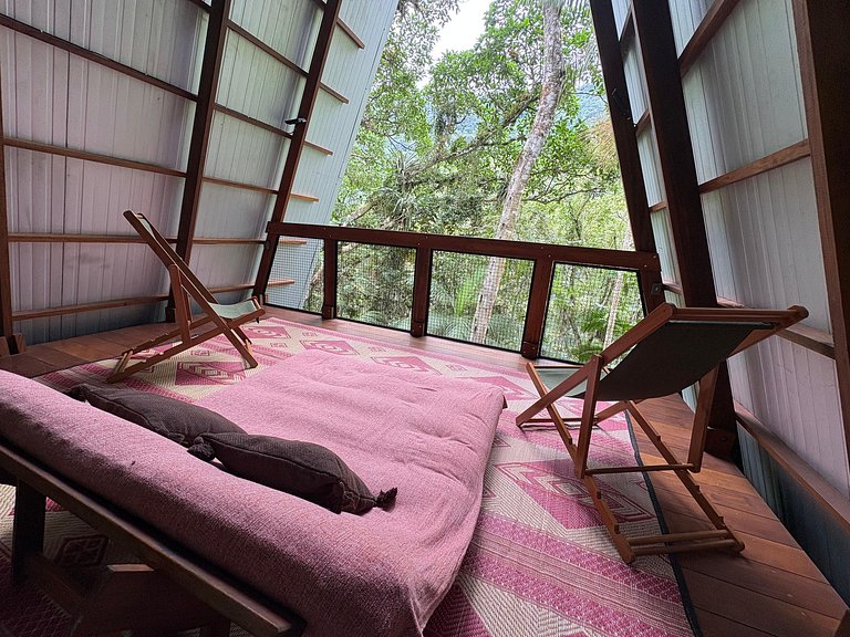 No topo das árvores na Aldeia Rizoma